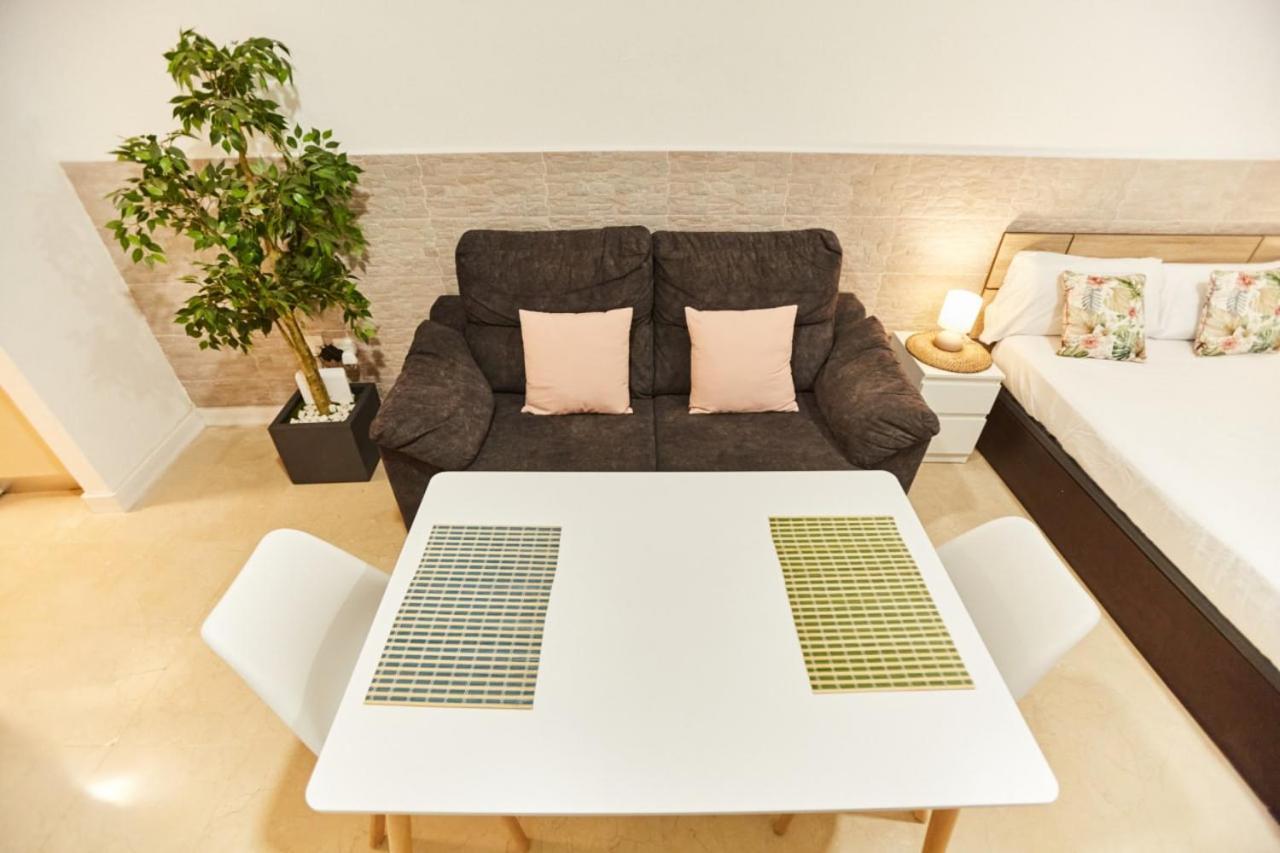סביליה Charming House - Calm And Comfort In The Center מראה חיצוני תמונה