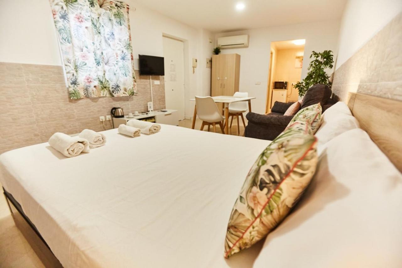 סביליה Charming House - Calm And Comfort In The Center מראה חיצוני תמונה